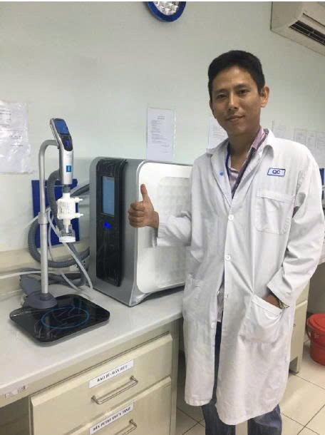 Nước tinh khiết phòng Lab.